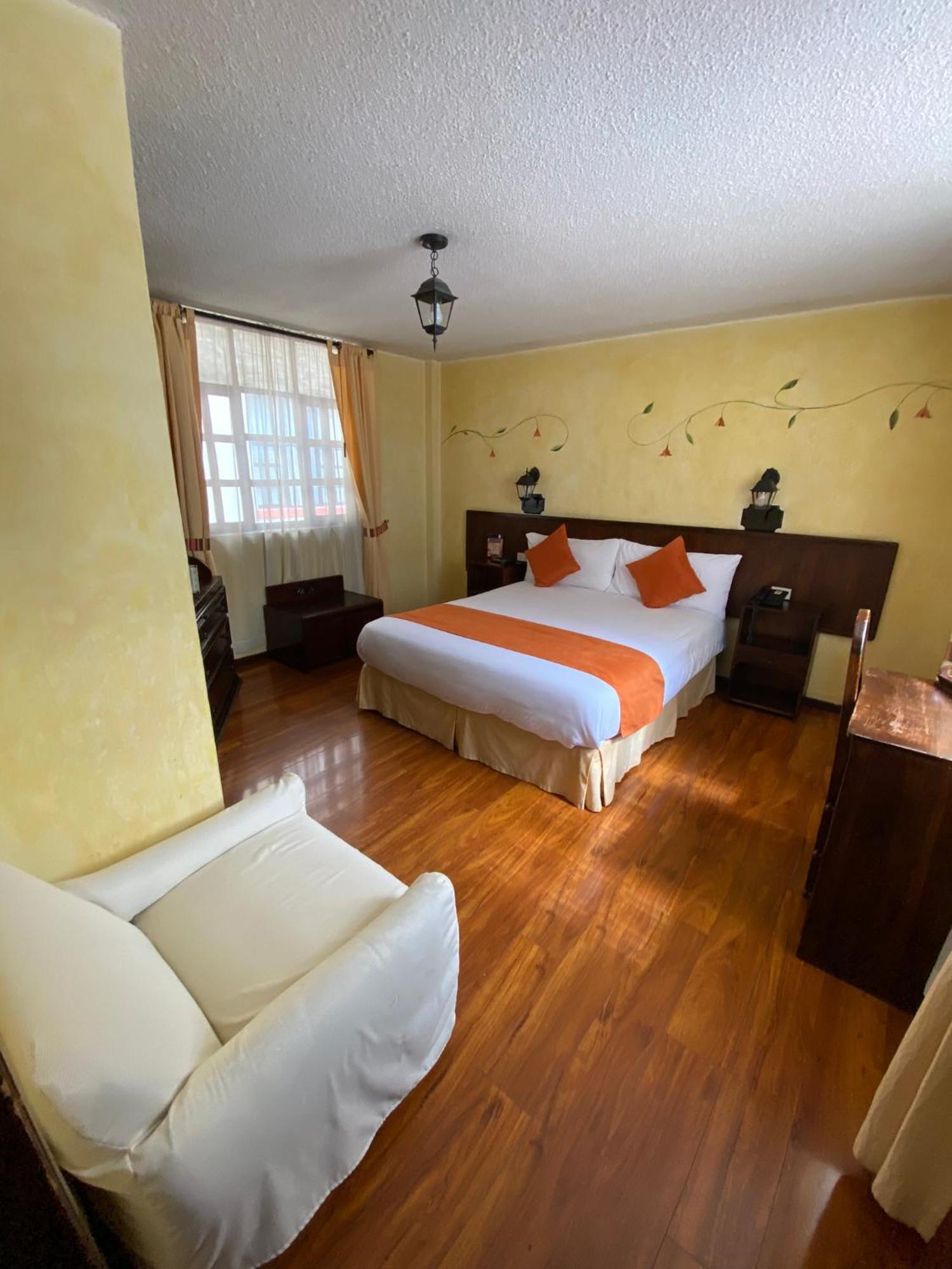 Kituandes Hotel Quito Exterior foto
